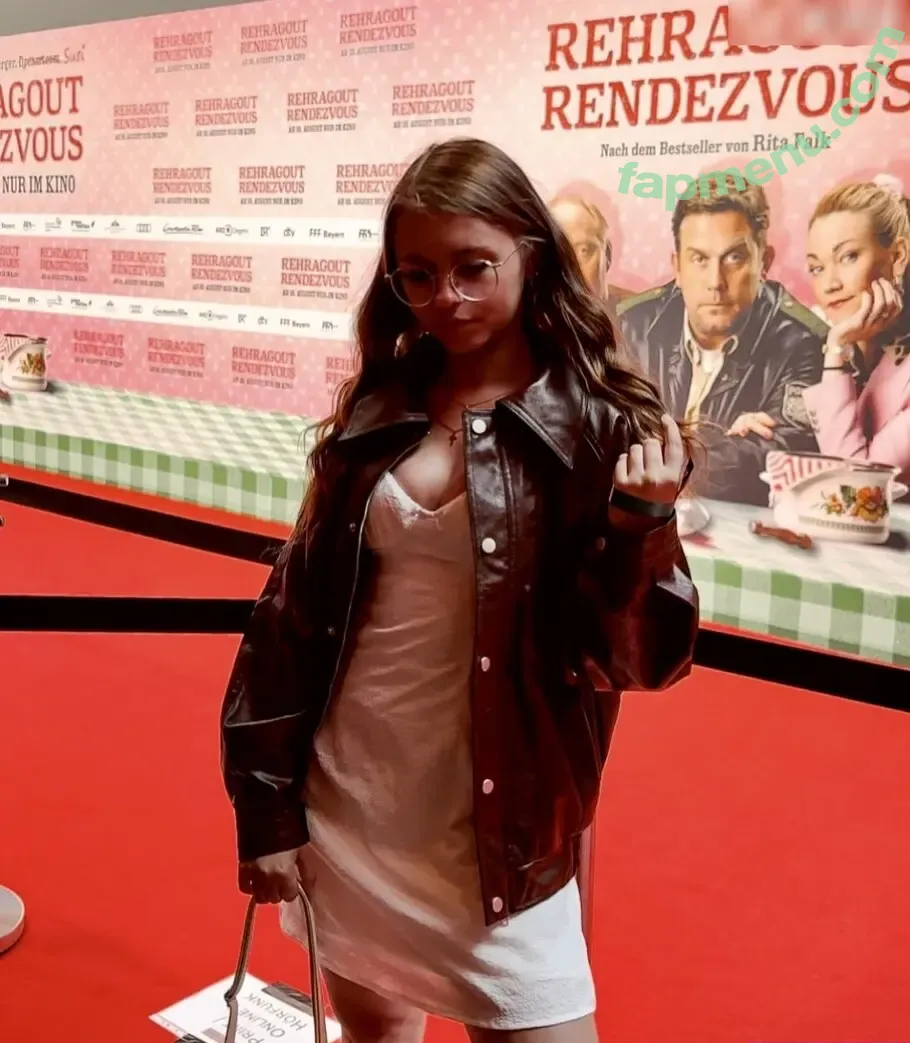 Anna Kauer nude photo #0273 (anna_kauer / anna_kauer04)