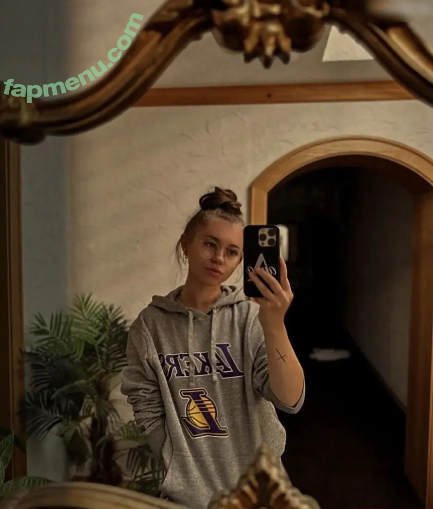 Anna Kauer nude photo #0298 (anna_kauer / anna_kauer04)