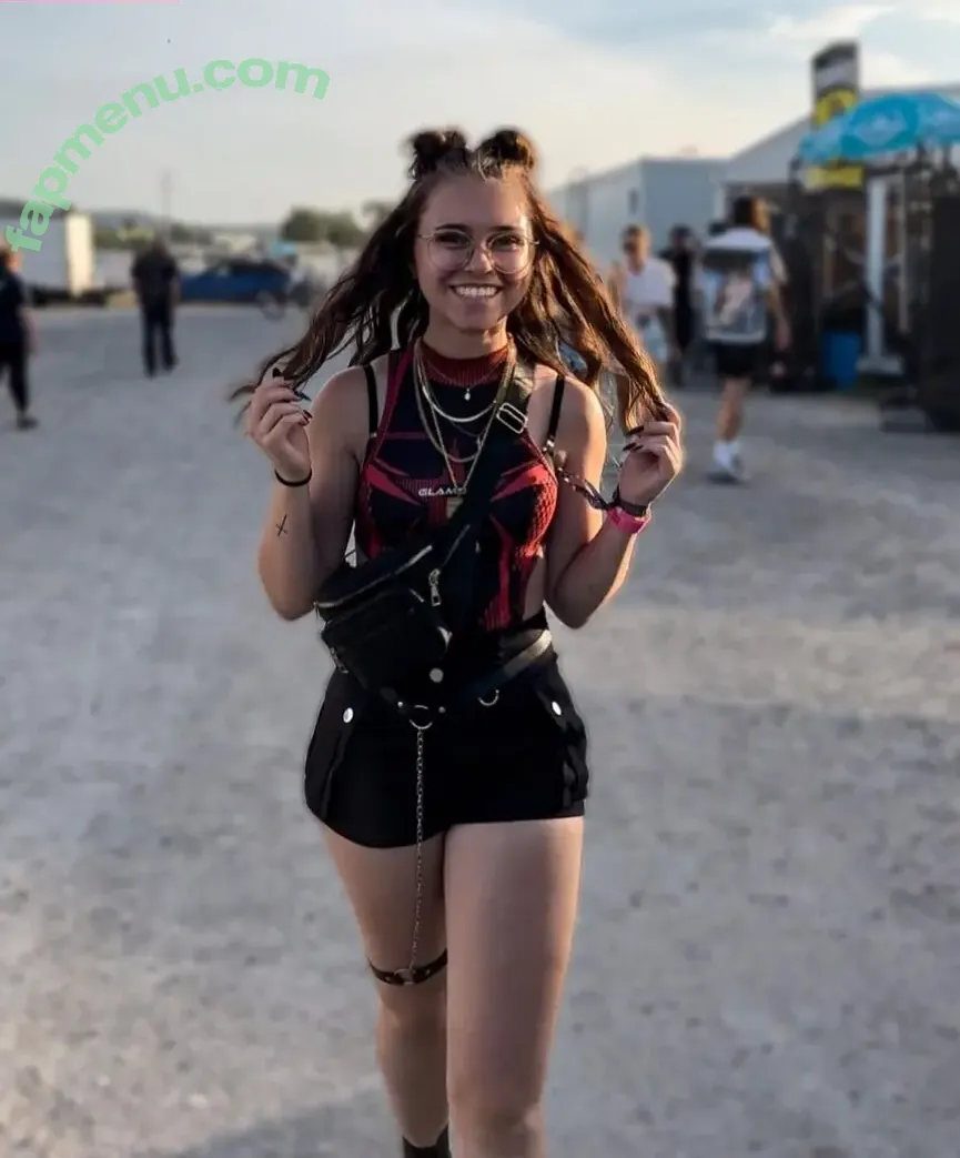 Anna Kauer nude photo #0309 (anna_kauer / anna_kauer04)