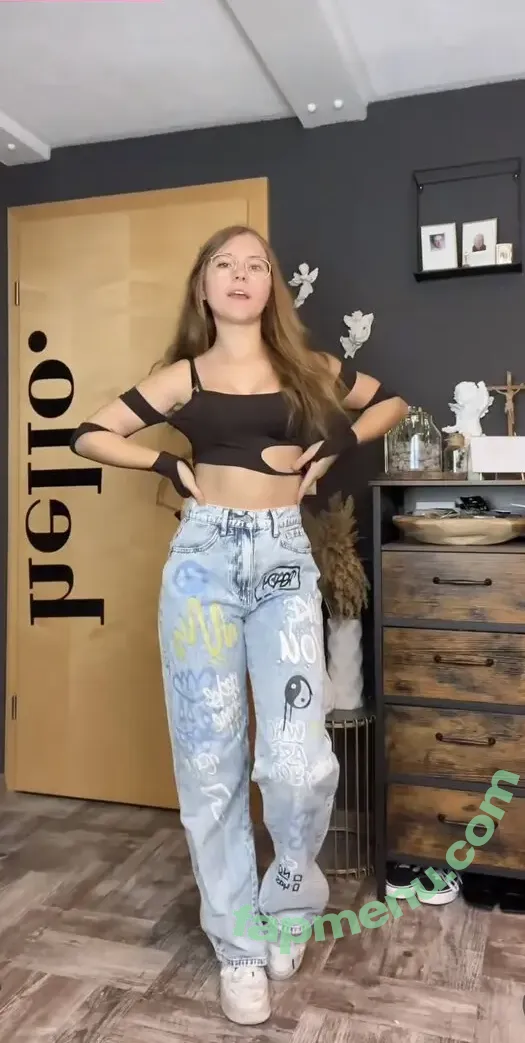 Anna Kauer nude photo #0322 (anna_kauer / anna_kauer04)