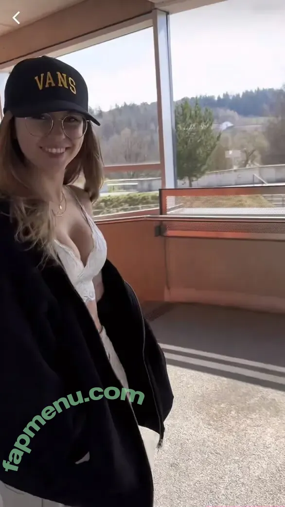 Anna Kauer nude photo #0330 (anna_kauer / anna_kauer04)