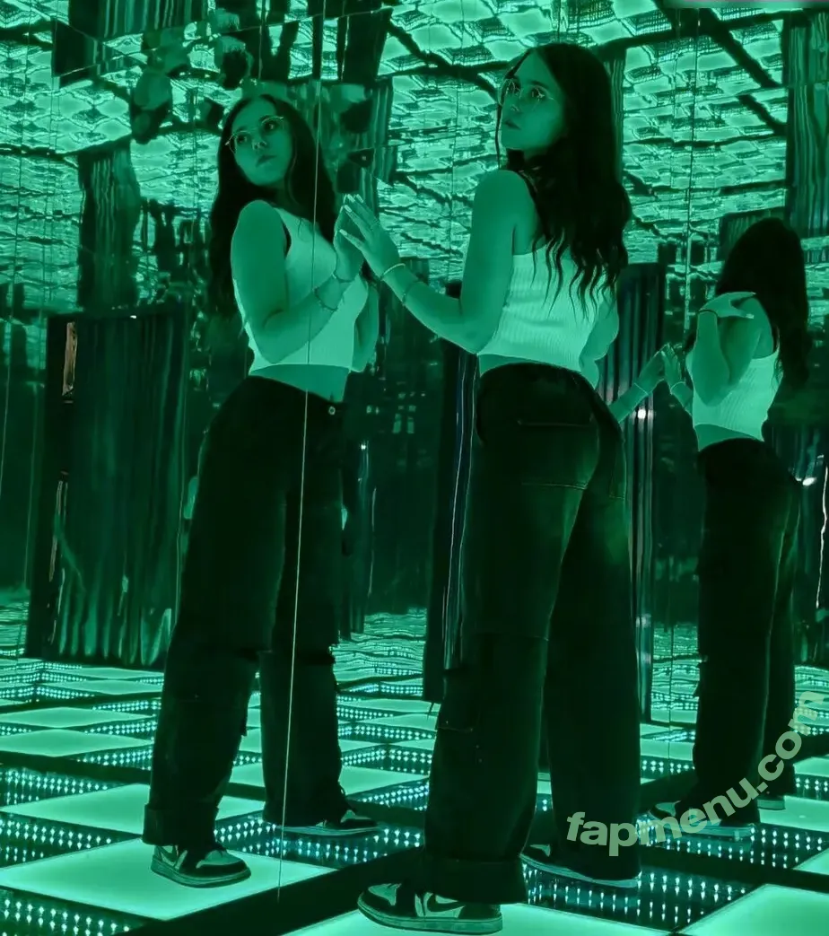 Anna Kauer nude photo #0341 (anna_kauer / anna_kauer04)