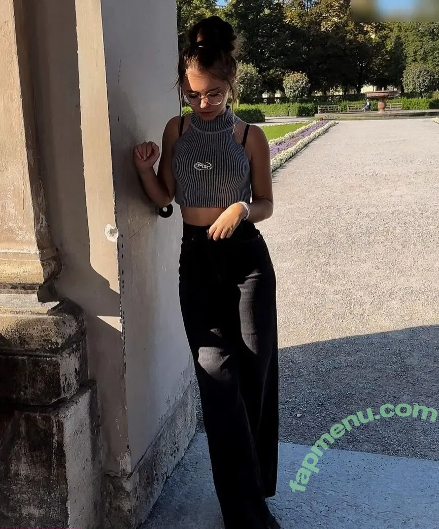 Anna Kauer nude photo #0380 (anna_kauer / anna_kauer04)