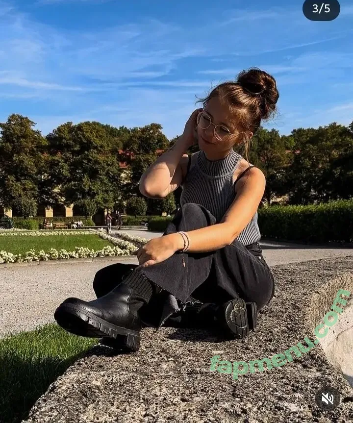 Anna Kauer nude photo #0431 (anna_kauer / anna_kauer04)