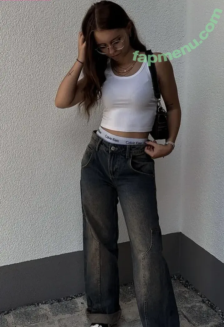 Anna Kauer nude photo #0456 (anna_kauer / anna_kauer04)