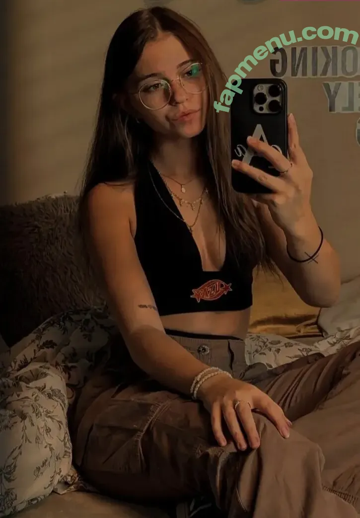 Anna Kauer nude photo #0482 (anna_kauer / anna_kauer04)