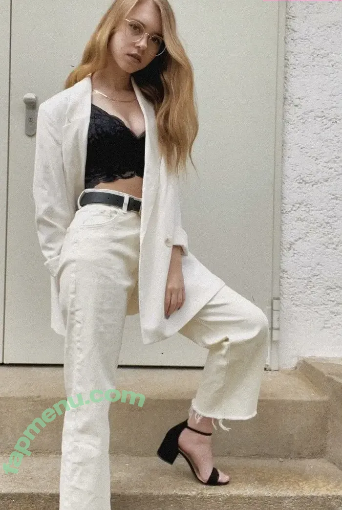 Anna Kauer nude photo #0532 (anna_kauer / anna_kauer04)