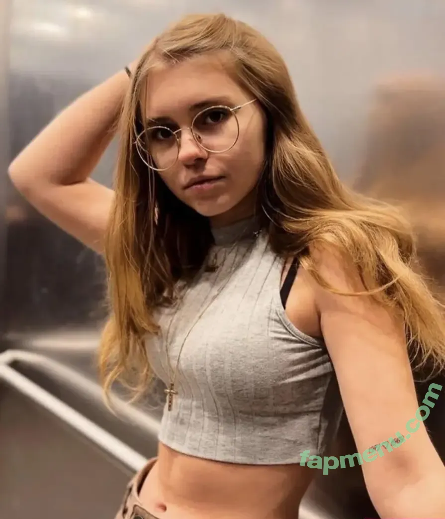 Anna Kauer nude photo #0667 (anna_kauer / anna_kauer04)