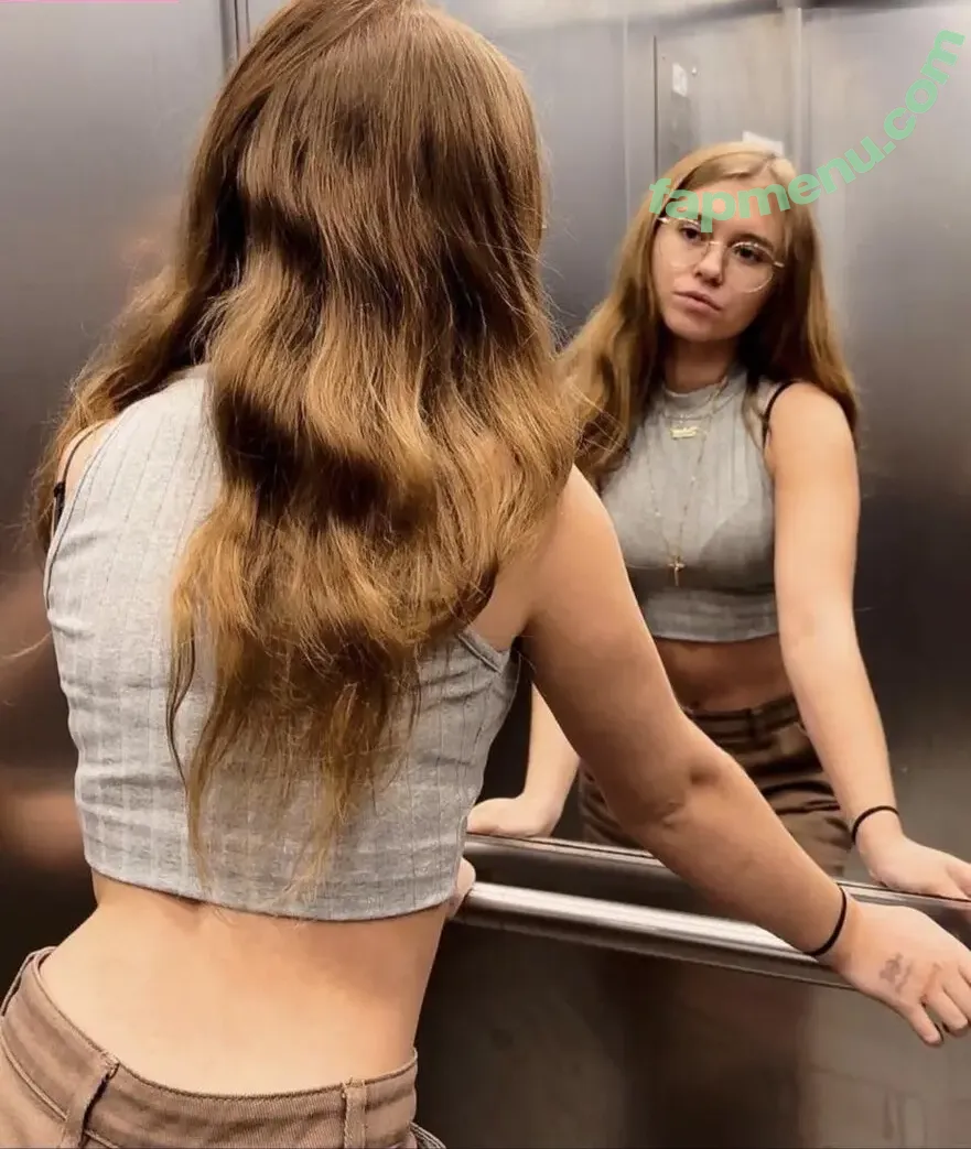 Anna Kauer nude photo #0669 (anna_kauer / anna_kauer04)