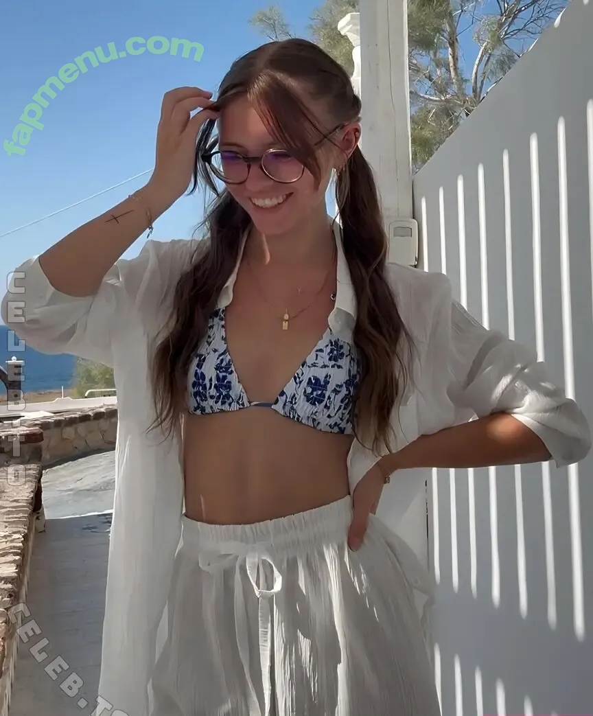 Anna Kauer nude photo #1136 (anna_kauer / anna_kauer04)