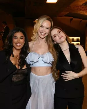 Anna Kendrick / AnnaKendrick47 nude photo #1569