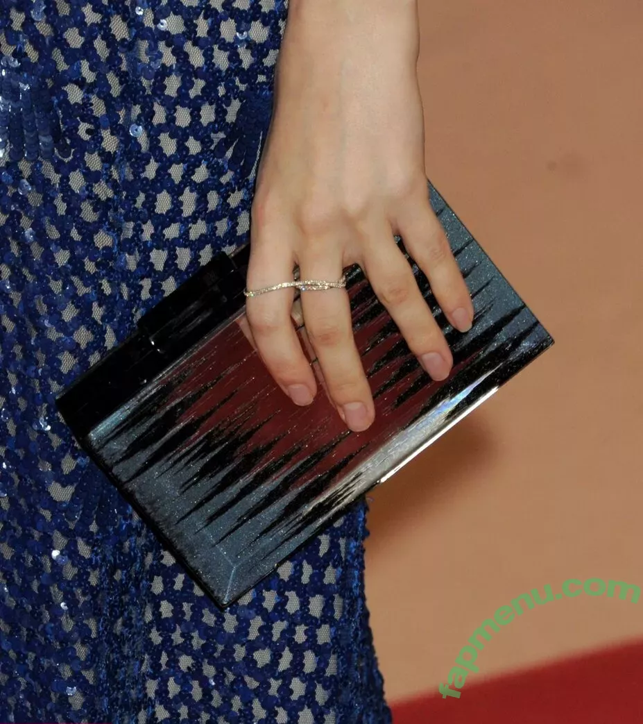 Anna Kendrick nude photo #1336 (AnnaKendrick47)