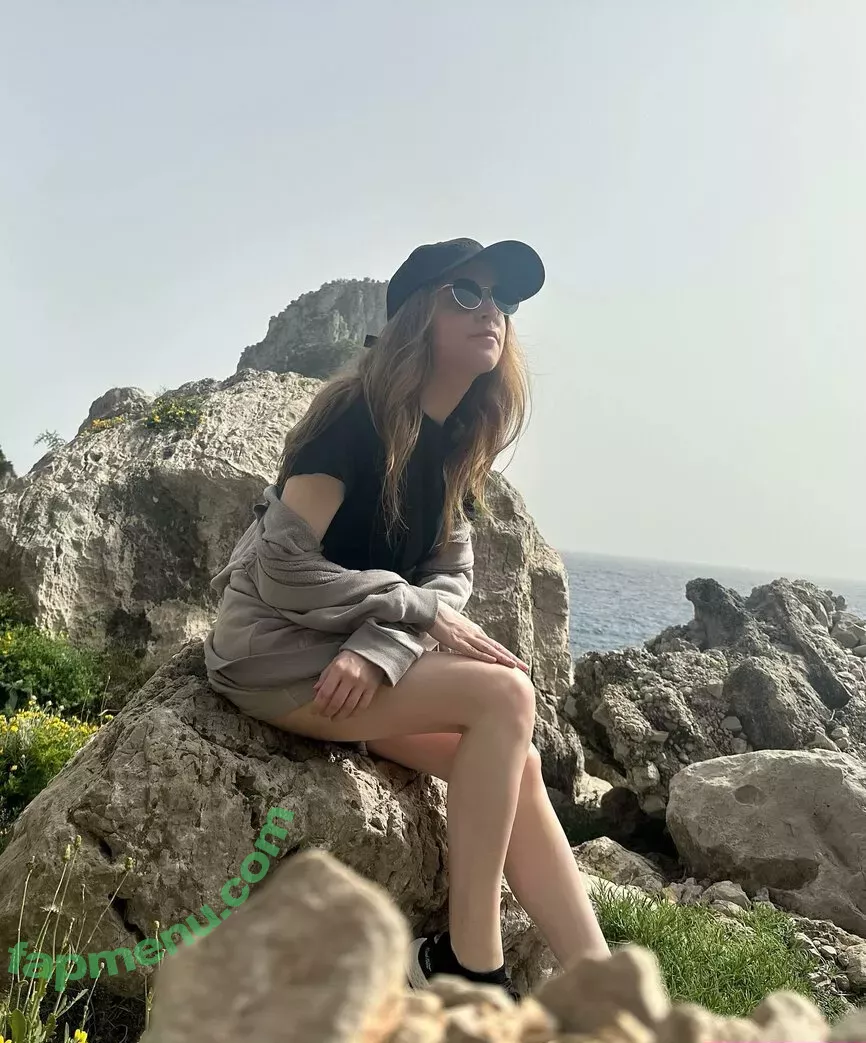 Anna Kendrick nude photo #1583 (AnnaKendrick47)