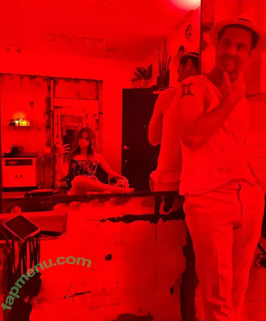 Anna Kendrick nude photo #1587 (AnnaKendrick47)