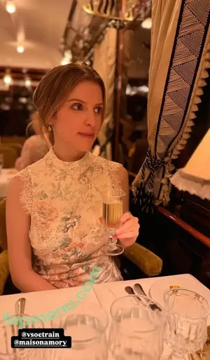 Anna Kendrick / AnnaKendrick47 nude photo #2152