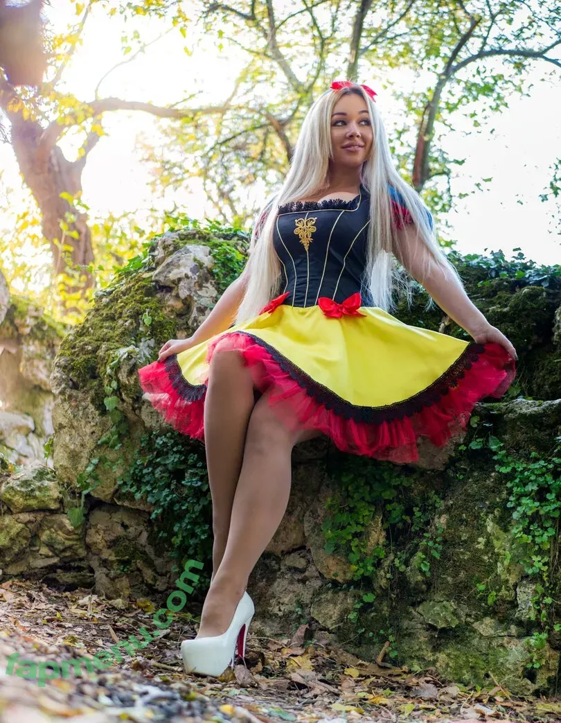 Anna Kostenko nude photo #0816 (annetkostenko)