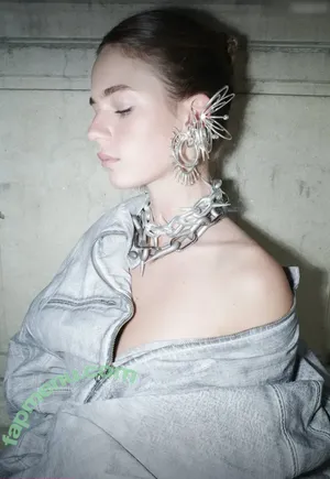  nude photo #0008