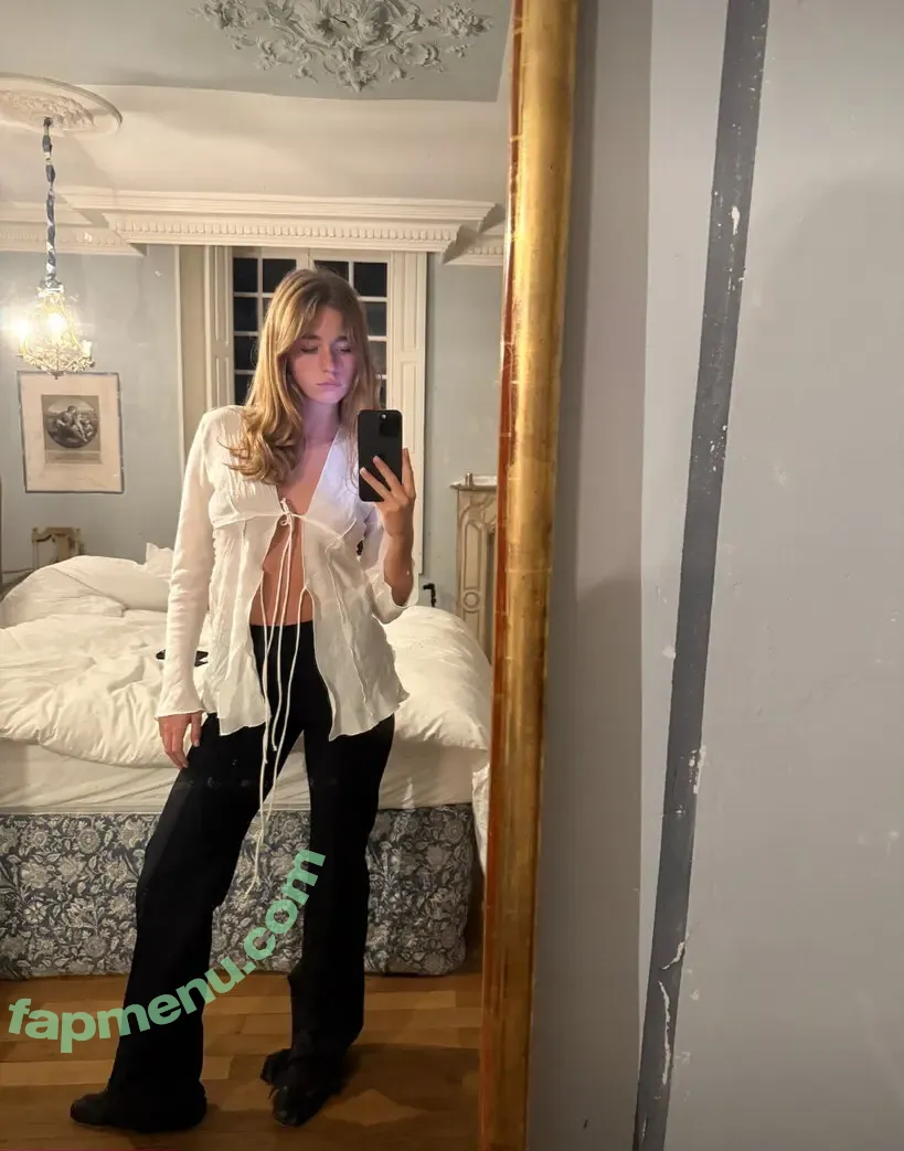 Anna Malyg0n nude photo #0014 (mmollyyy.ann)