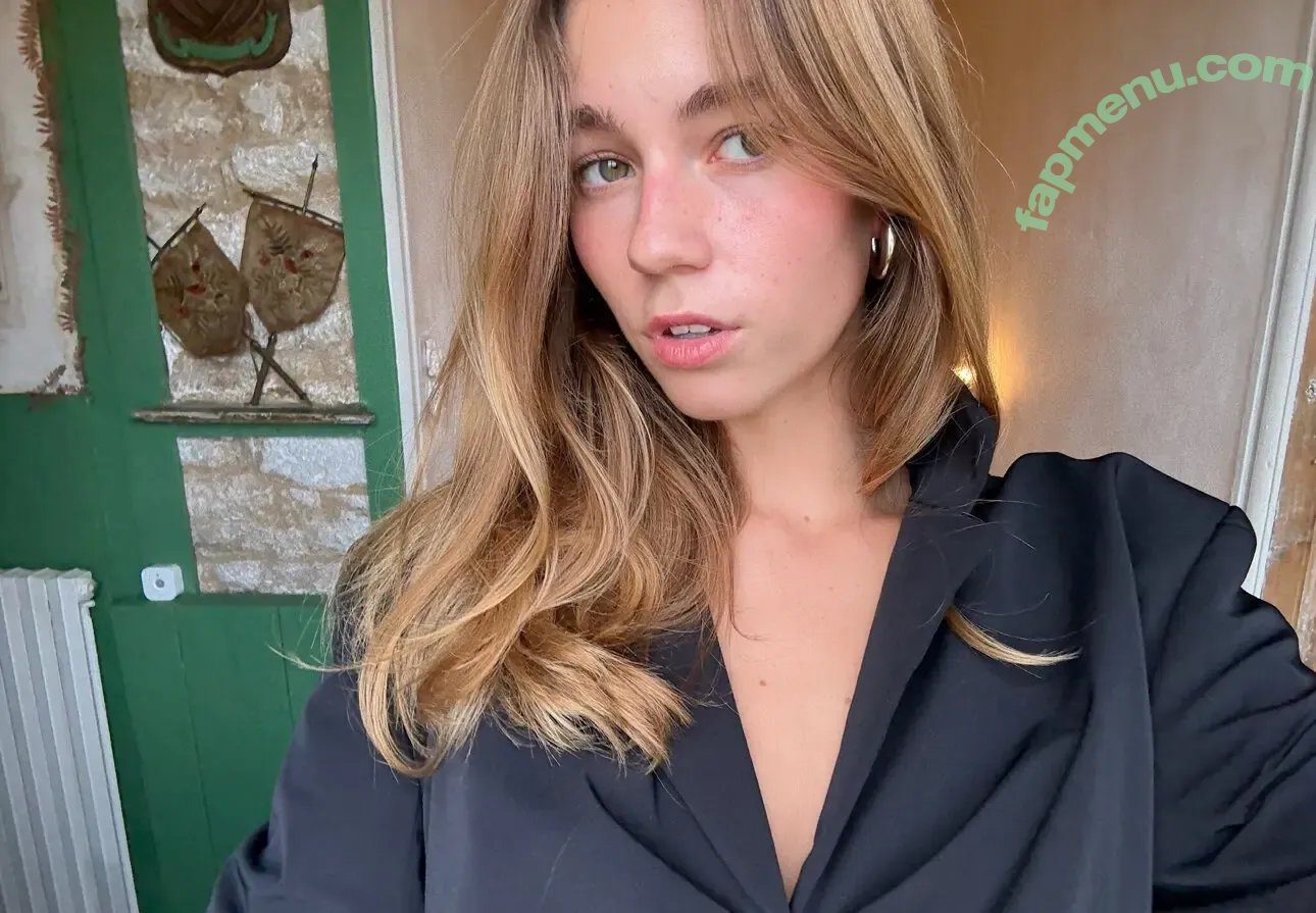 Anna Malyg0n nude photo #0020 (mmollyyy.ann)