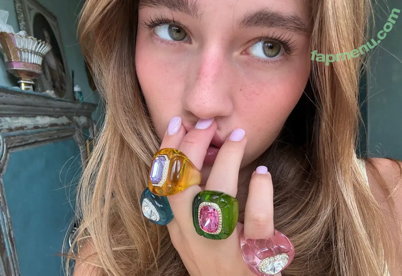 Anna Malyg0n nude photo #0019 (mmollyyy.ann)