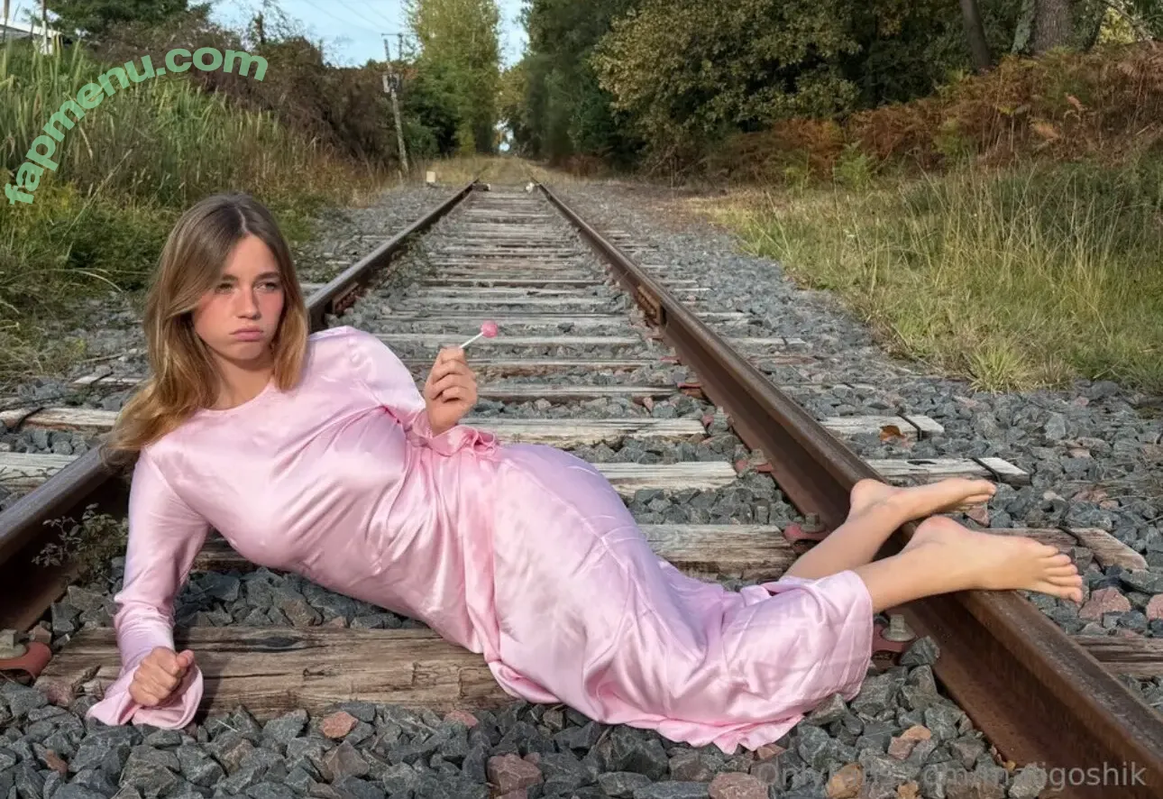 Anna Malyg0n nude photo #0103 (mmollyyy.ann)