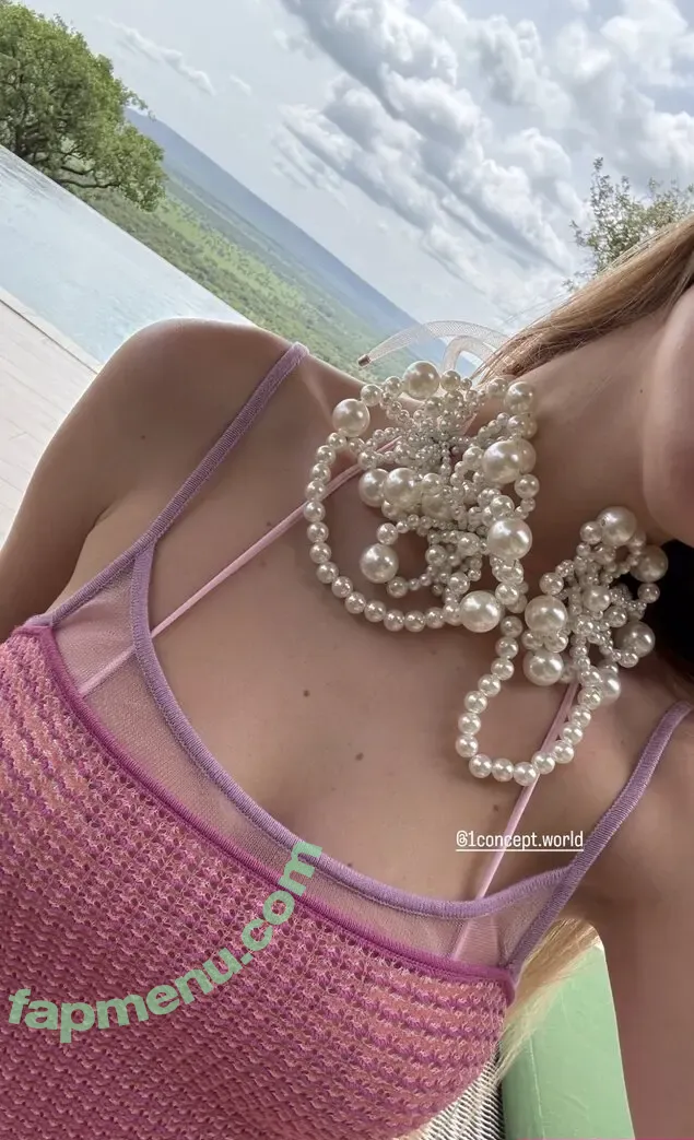 Anna Malyg0n nude photo #0244 (mmollyyy.ann)