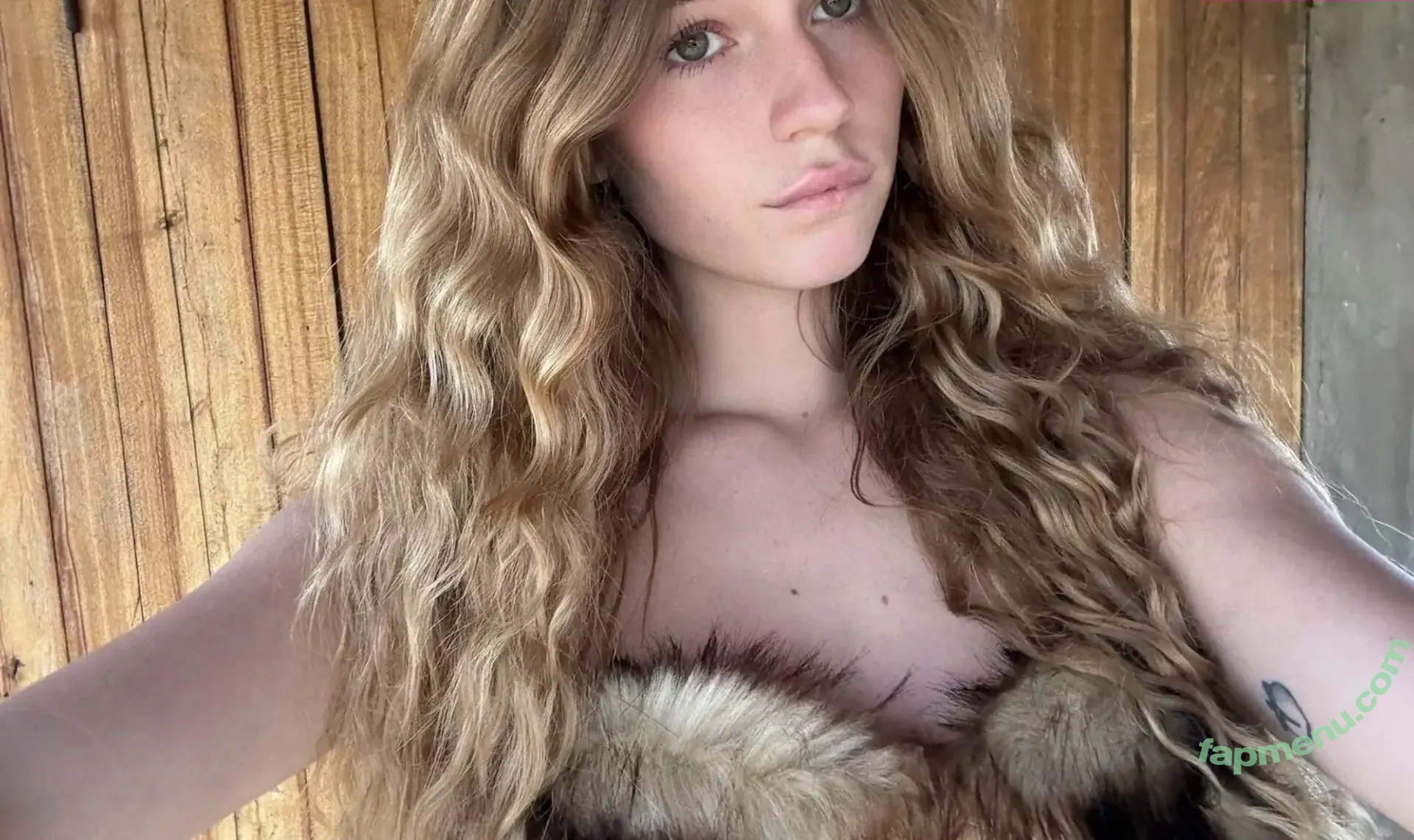 Anna Malyg0n nude photo #0256 (mmollyyy.ann)