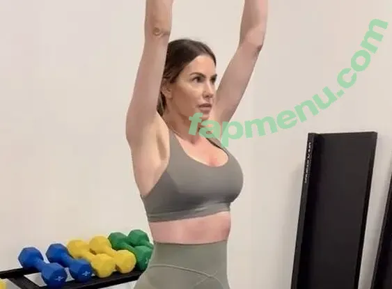 Anna-Maria Ferchichi nude photo #0010 (Anna Maria Ferchichi / anna_maria_ferchichi)