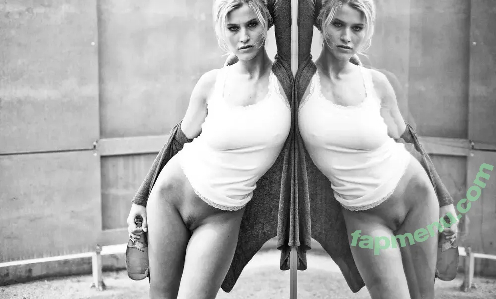 Anna Maria Kagerer nude photo #0008 (anna.maria.39545464 / annalovesherlife)