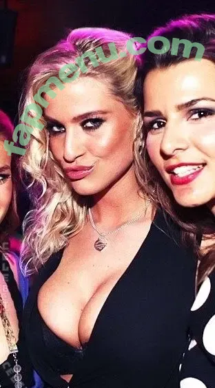 Anna Maria Kagerer nude photo #0193 (anna.maria.39545464 / annalovesherlife)