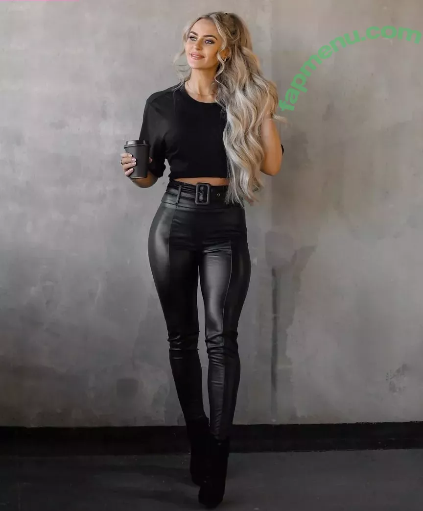 Anna Nyström nude photo #0021 (annanystrom / annanystromof)