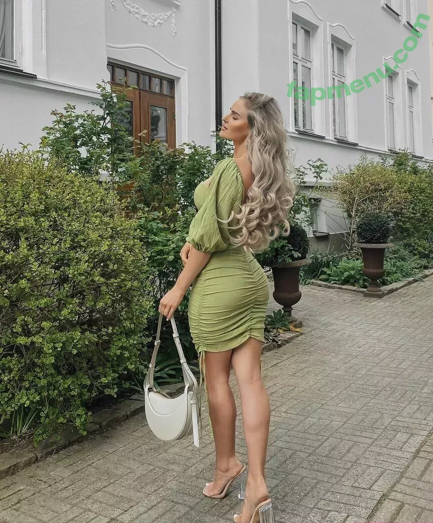 Anna Nyström nude photo #0071 (annanystrom / annanystromof)