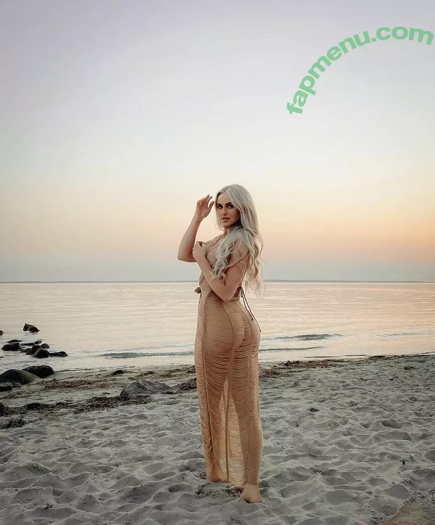 Anna Nyström nude photo #0119 (annanystrom / annanystromof)