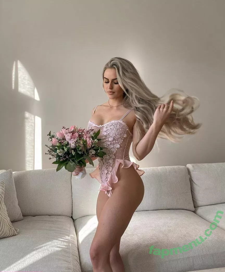 Anna Nyström nude photo #0120 (annanystrom / annanystromof)