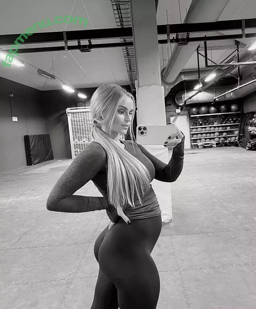 Anna Nyström nude photo #0191 (annanystrom / annanystromof)