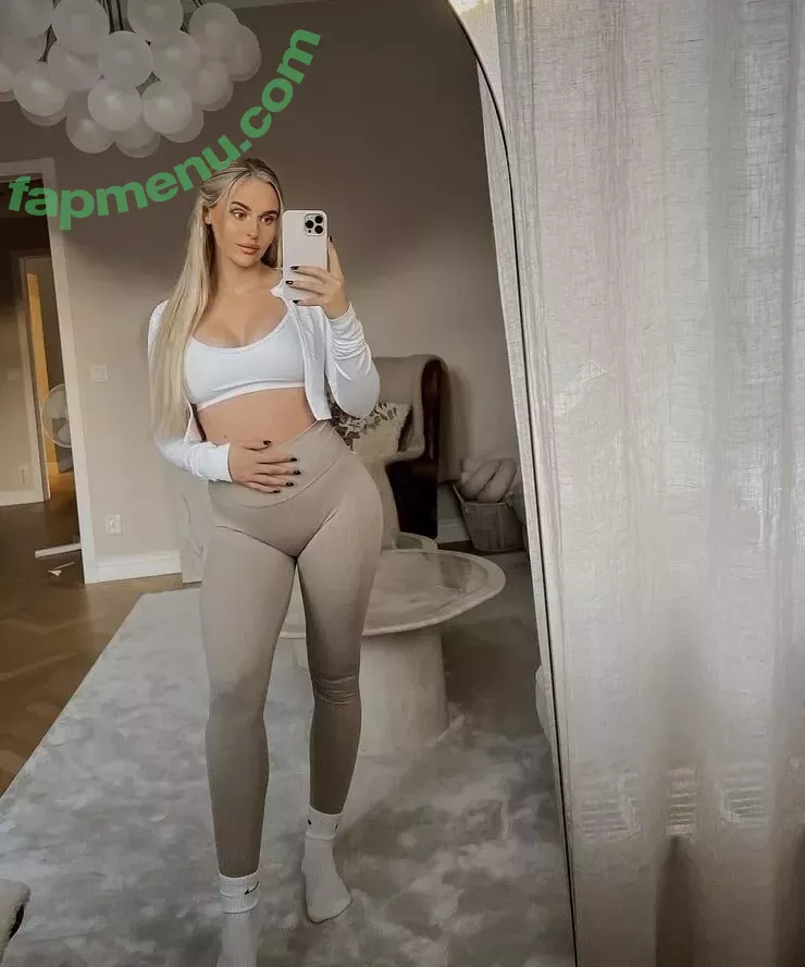 Anna Nyström nude photo #0289 (annanystrom / annanystromof)