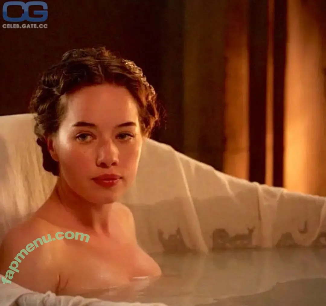 Anna Popplewell nude photo #0018 (_annapopplewell_)