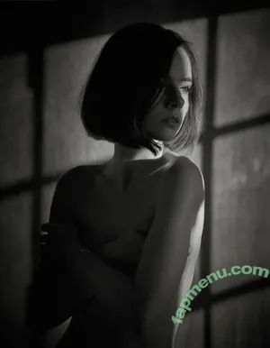 Anna_scientist / simplylollygaggin nude photo #0038