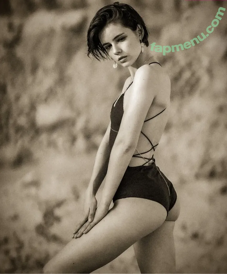 Anna_scientist nude photo #0036 (simplylollygaggin)