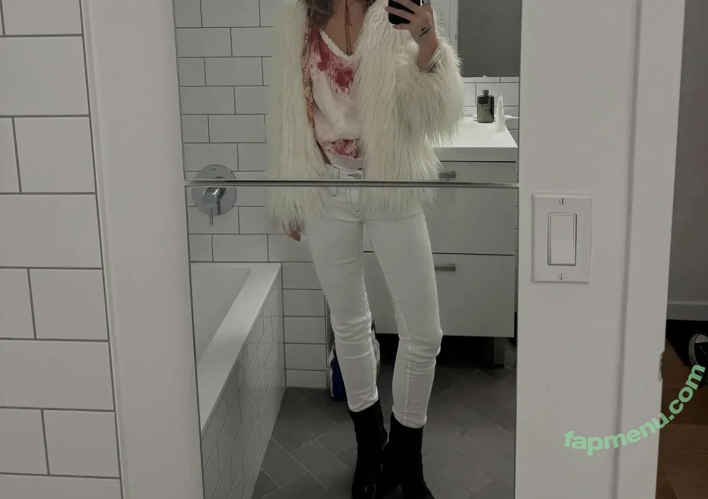 Anna Shumate nude photo #0421 (Annabananaxdddd / anna_shumate / annashumate / annashumatee)