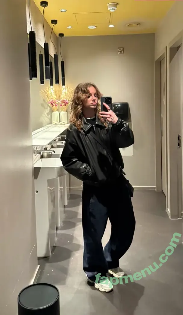 Anna Shumate nude photo #0462 (Annabananaxdddd / anna_shumate / annashumate / annashumatee)