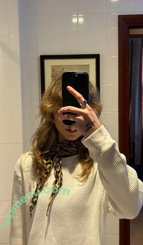 Anna Shumate nude photo #0475 (Annabananaxdddd / anna_shumate / annashumate / annashumatee)