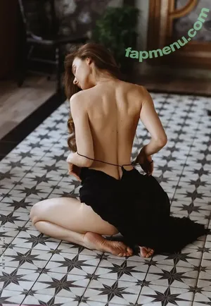 Anna Tsaralunga / tsara.lunga / tsara_lunga nude photo #0232