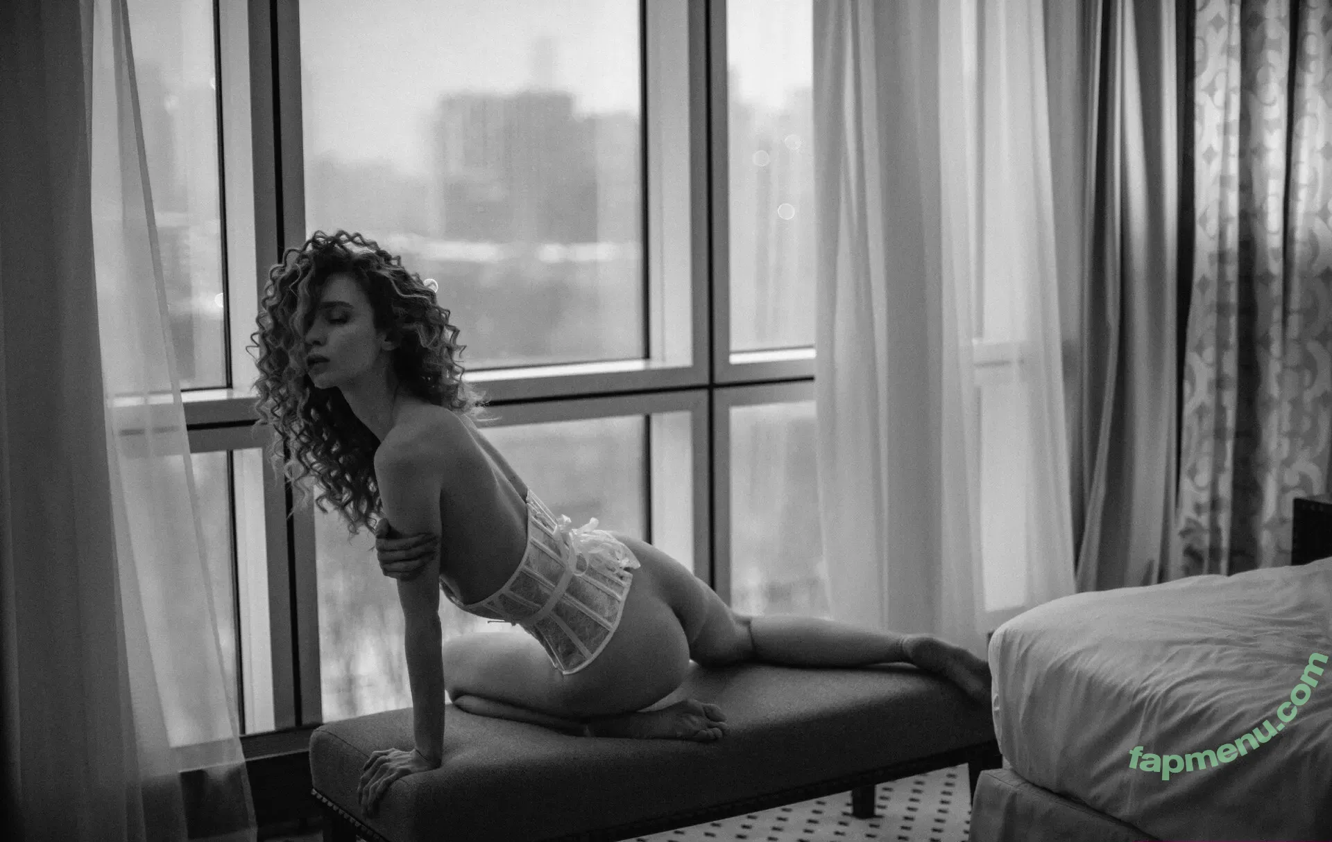 Anna Tsaralunga nude photo #0137 (tsara.lunga / tsara_lunga)