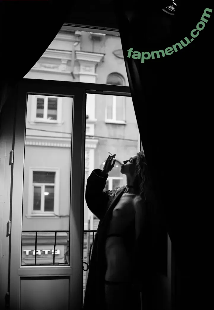 Anna Tsaralunga nude photo #0193 (tsara.lunga / tsara_lunga)