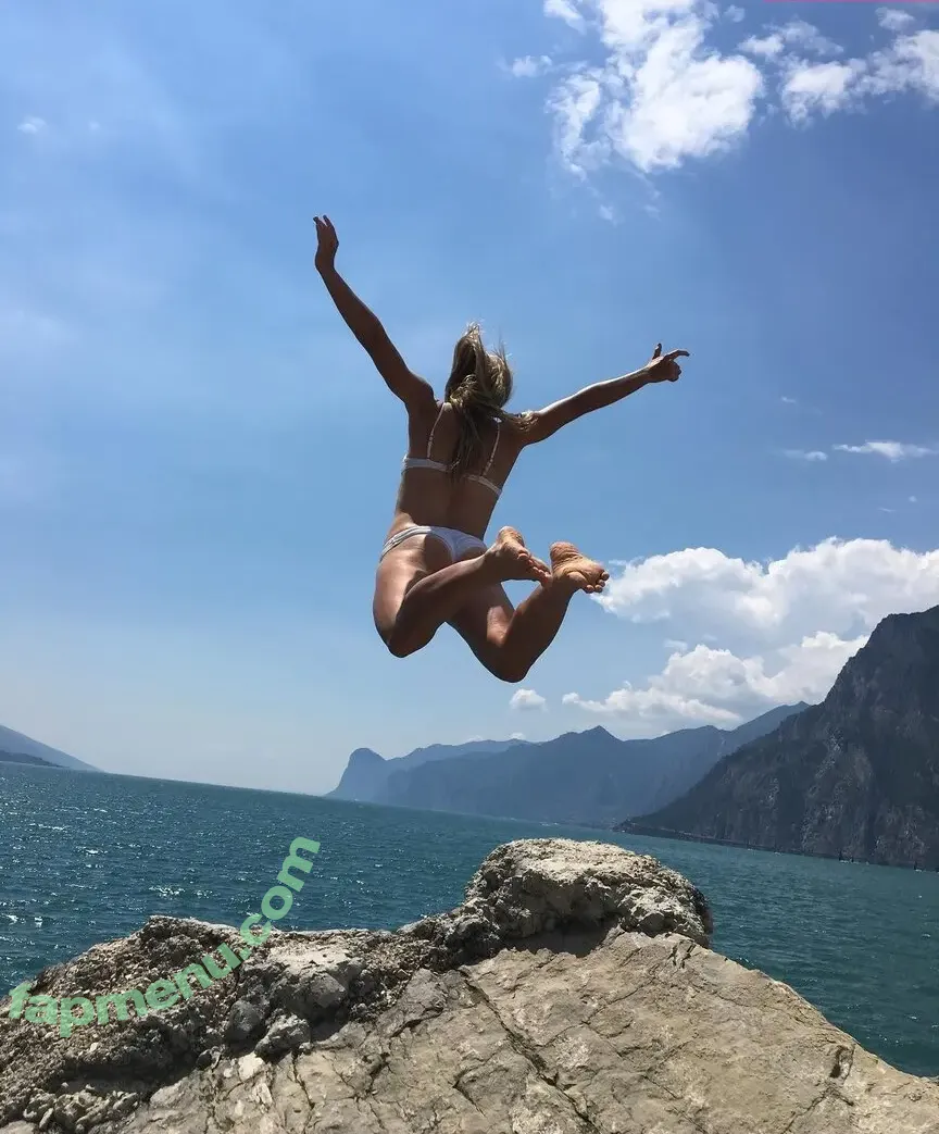 Anna Weidel nude photo #0012 (annaweidel)
