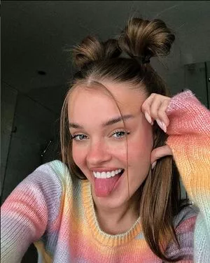 Anna Zak / annazak12 nude photo #0359