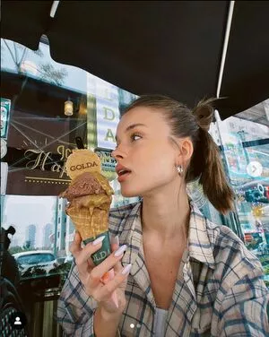 Anna Zak / annazak12 nude photo #0545