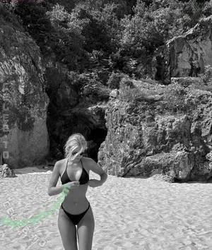 Annaauroraegger nude photo #0058