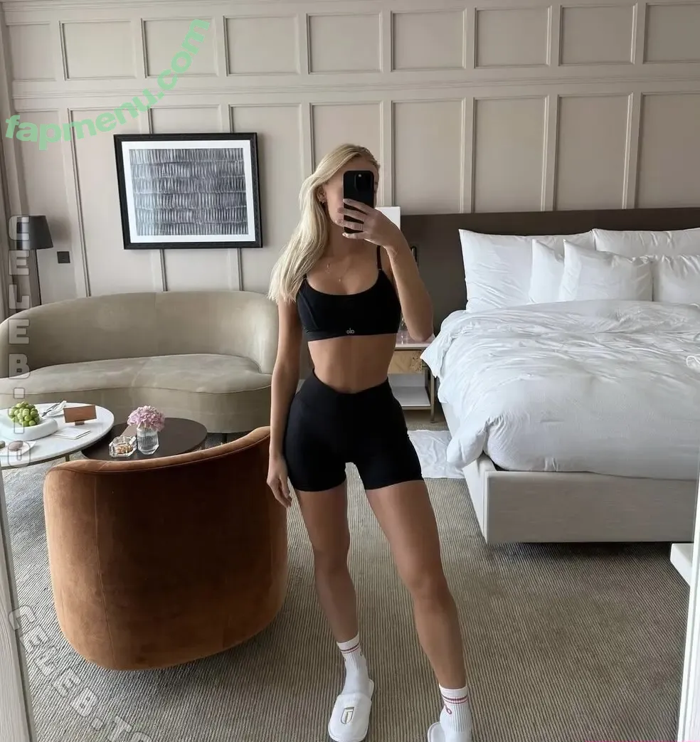 Annaauroraegger nude photo #0046 (Annaauroraegger)